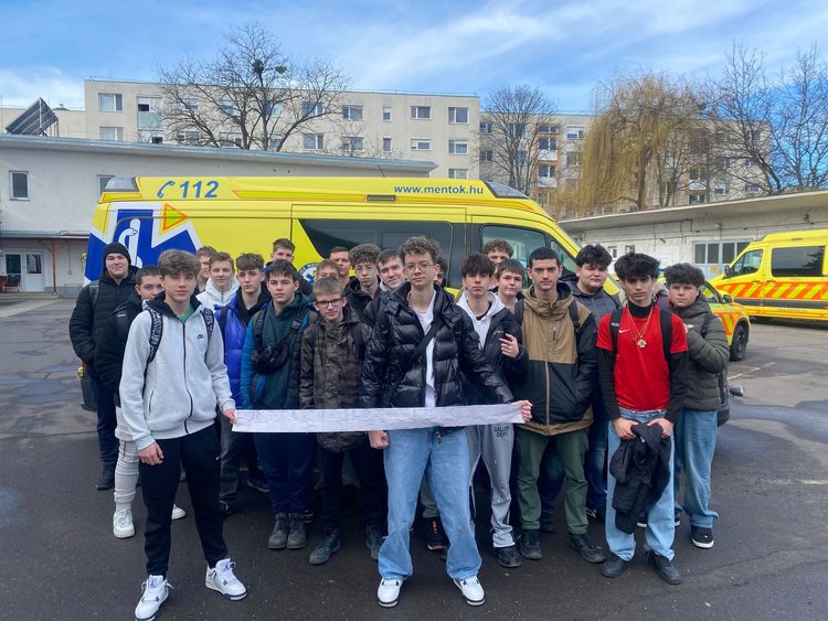 Ismét életmentő élmények a 9.B osztállyal